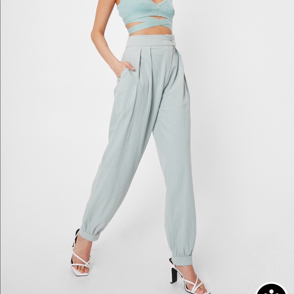 *NWT* Sage High Rise trousers